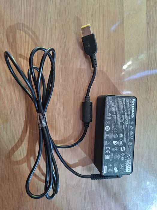 Alimentator Laptop Lenovo