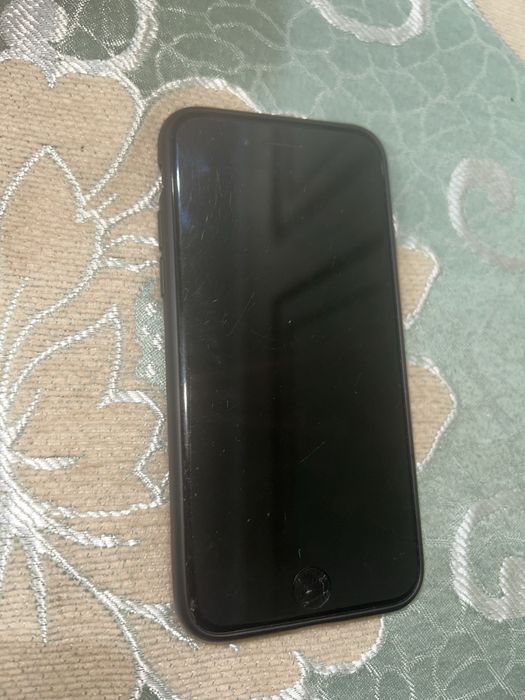 Продам айфон 8, 64 гб