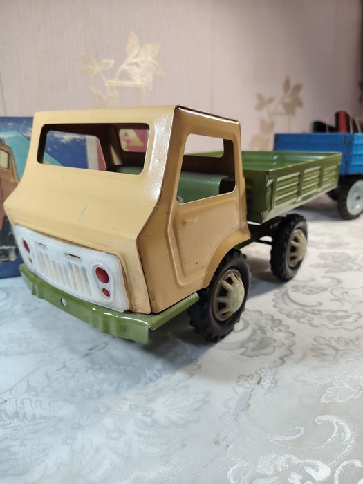 Игрушка машинка советская СССР