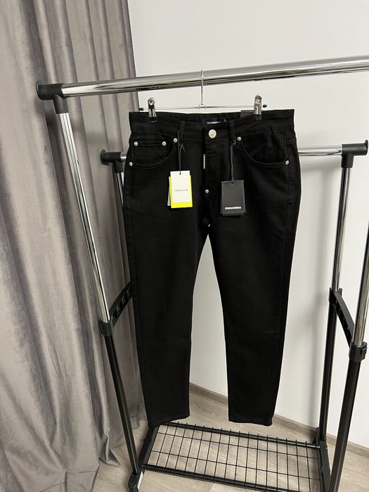 Blugi DSQUARED2 super calitate