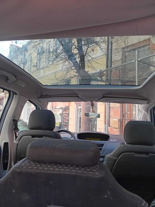 Продавам Ситроен Ц4 Гранд Пикасо