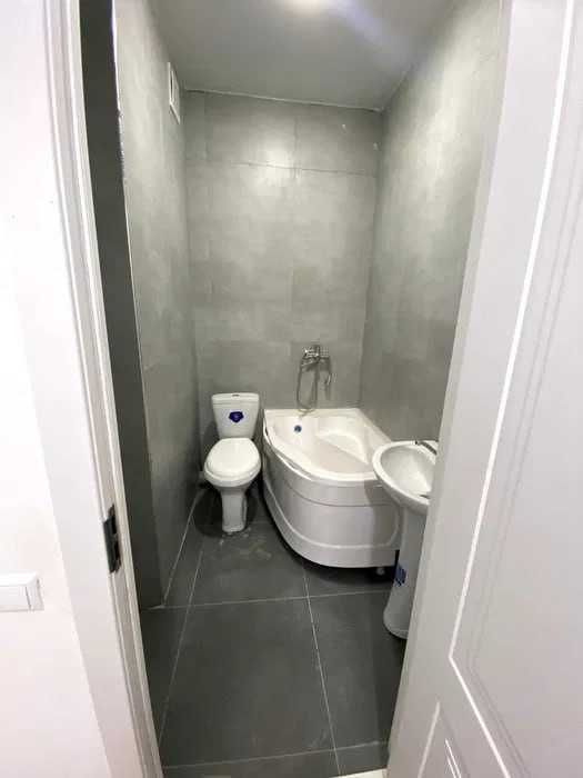 ул. Фаргона йули, Узбум, «Рисовый» Площадь: 49,5 м²  Assalom Sohil;