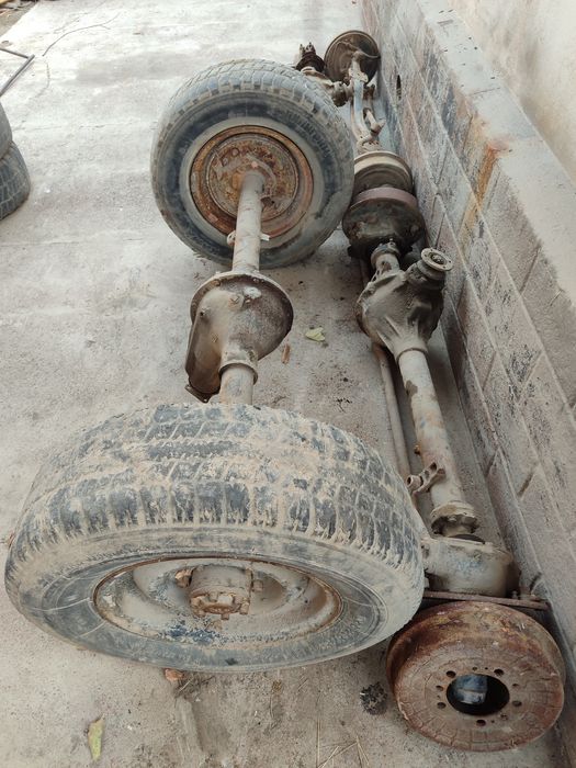 Продаётся запчасти бортовой УАЗа передний задний мост в хорошем состоя