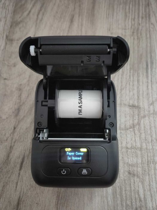 Imprimanta etichete portabila