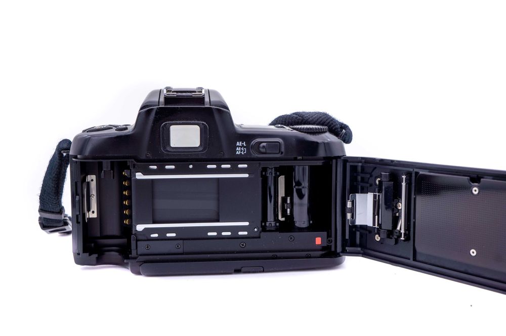 Aparat foto film Nikon F601