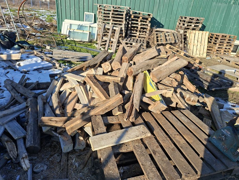 Lemn de foc  din demolarii si santiere