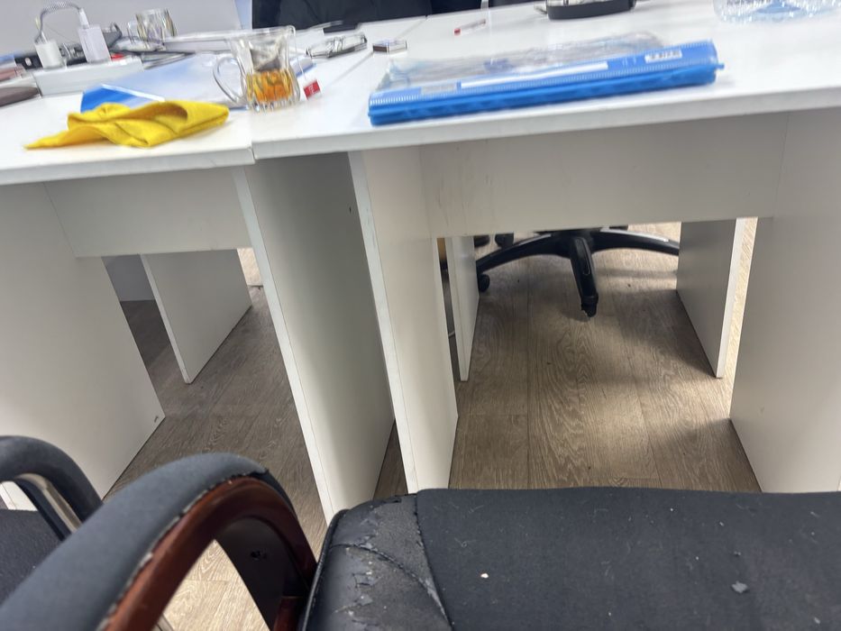 Парты и столы продам недорого