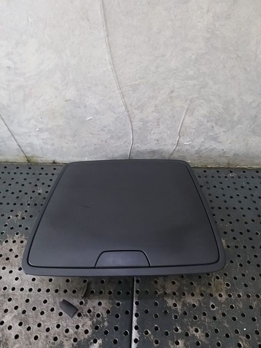 Sertar bord skoda yeti 5l 5l0857096