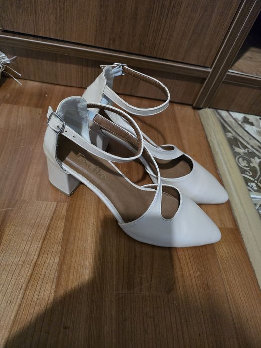 Продаётся туфли в отличном состоянии