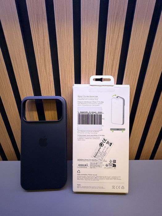 оригинален кейс с Magsafe Iphone 17 pro max black