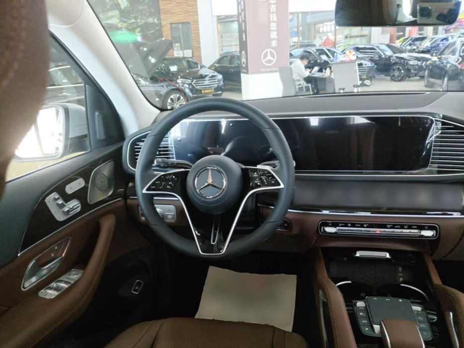 Mercedes-Benz GLE 350 Refreshed 4MATIC Stylish Edition