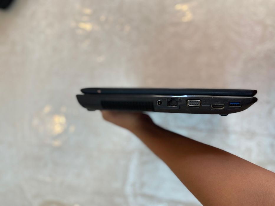 Ноутбук в рабочем состоянии, модель ASUS. Х 54С. Процессор к5