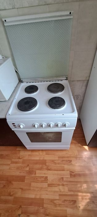 Электроплита продам срочно