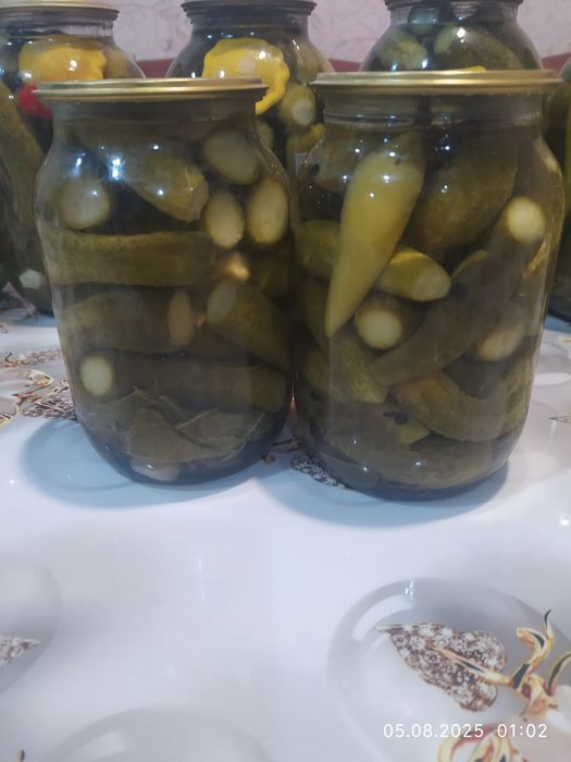 Огурцы маринованные