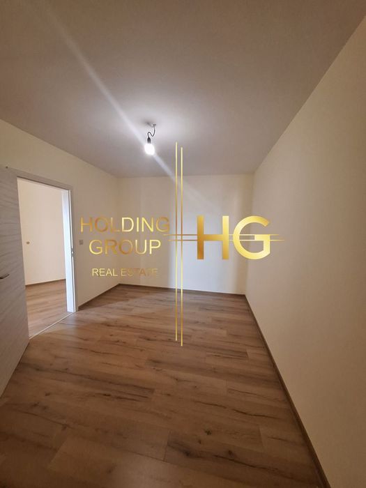 2-стаен в Варна-Аспарухово площ 96 кв.м.   Саут Бей