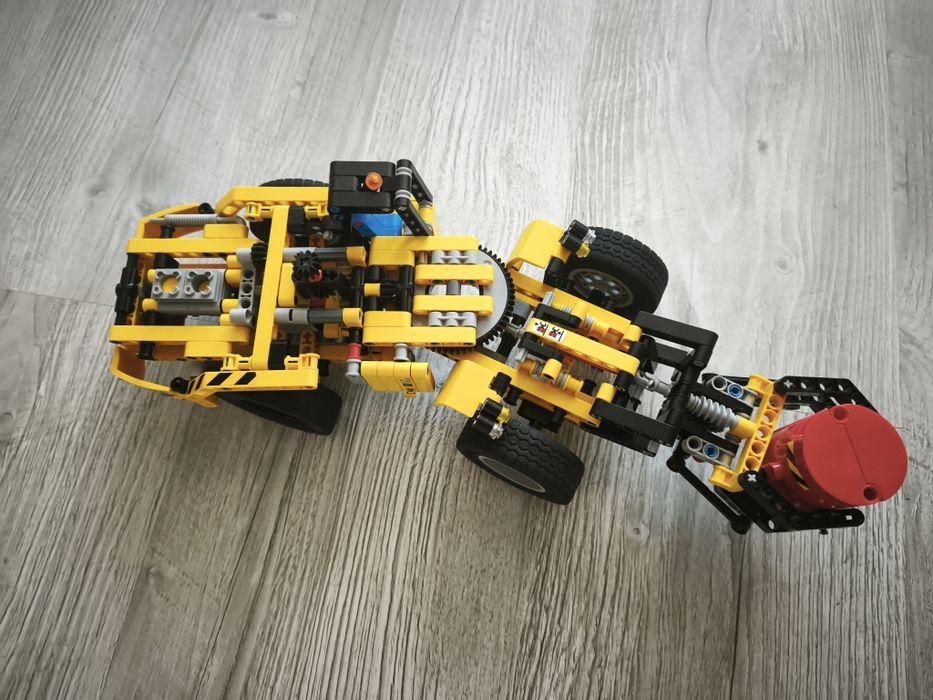LEGO Technic Mine Loader set 42049