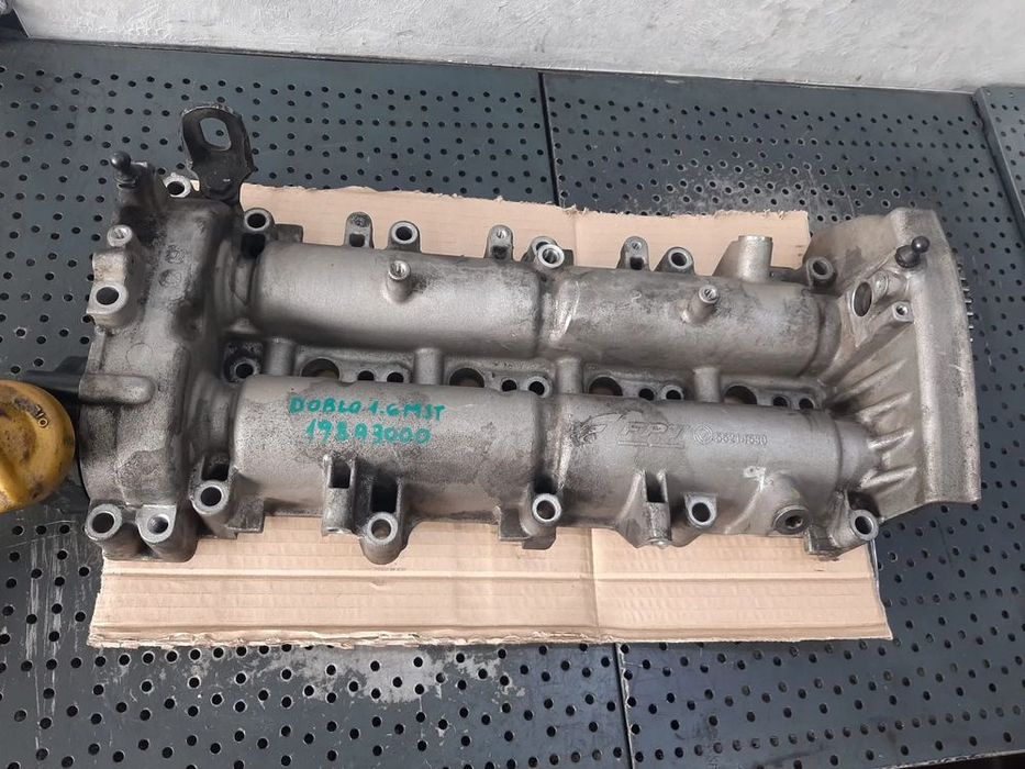 capac chiulasa cu axe came 1.6 d multijet 198a3000 fiat  doblo  55214530