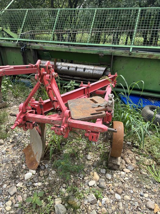 Vand diferite pluguri