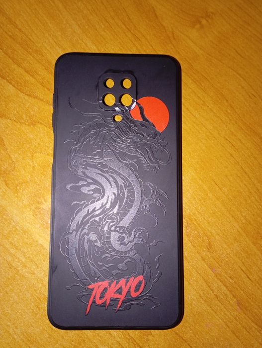 Продам чехлы на телефон