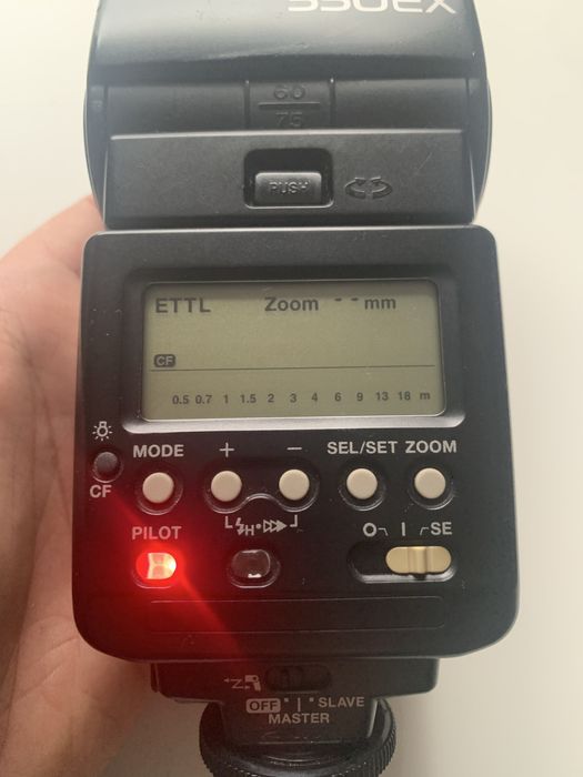 Canon Speedlite 550ex Blit DSRL cu bateri