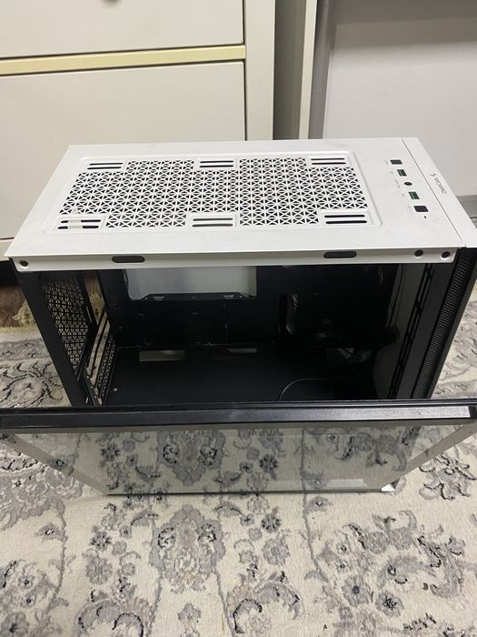 Компьютерный корпус со стеклом