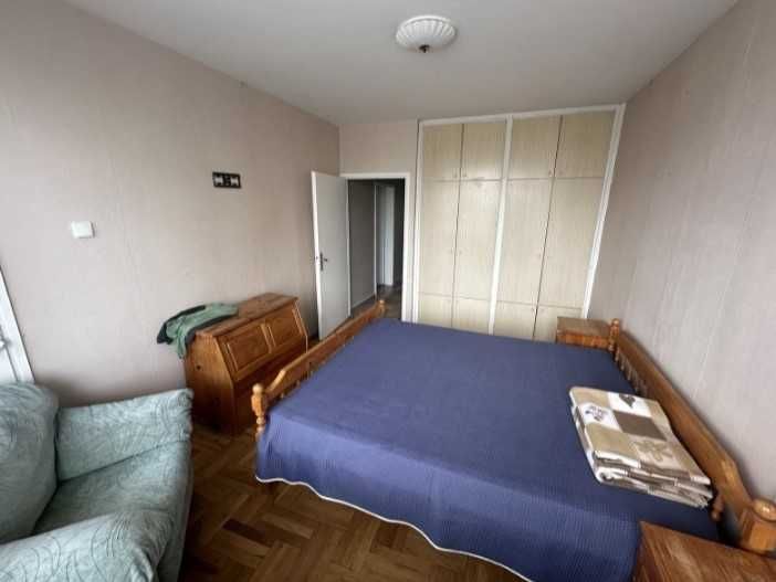 Дава се под наем Тристаен апартамент в София, Център - 110 кв.м за 700 € - Снимка #3