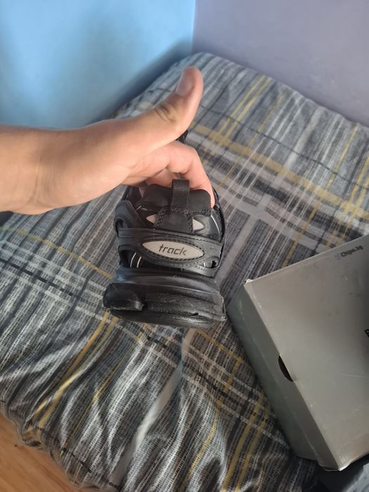 Balenciaga track 40 номер