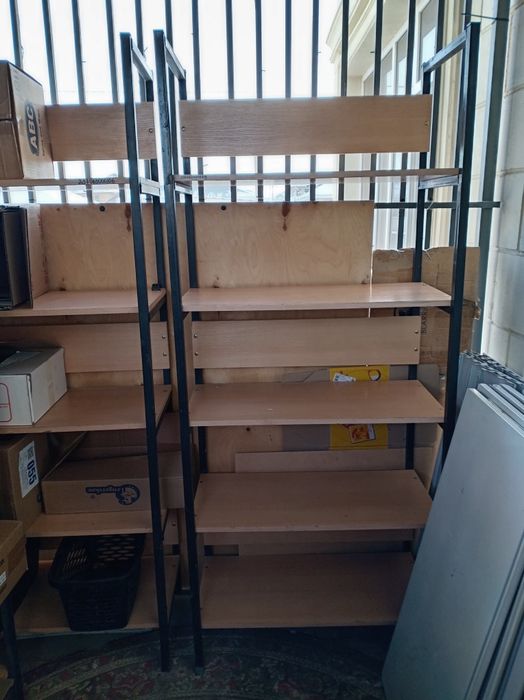 Продам стеллажей