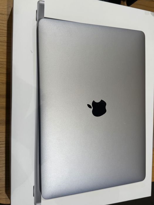 MacBook Pro 13" M1 16GB 512GB  Гаранция