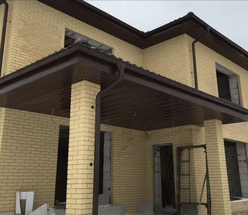 Крыша қағу Плотник, бригада, строитель, ремонт, лесница, штукатурка