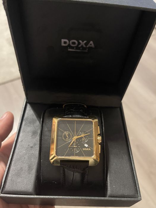 Doxa Grafic Square Chrono