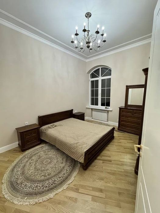 Сдается шикарый уютный дом на 7 соток,на Центр Луночарского (н788)