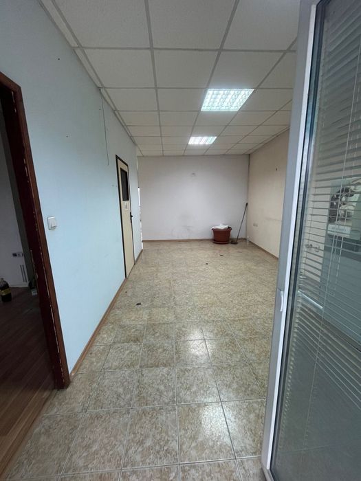 Дава се под наем Офис в София, Младост 1 - 160 кв.м за 850 € - Снимка #7