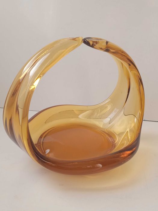 Арт Деко бонбониера /  купа от масивно цветно стъкло