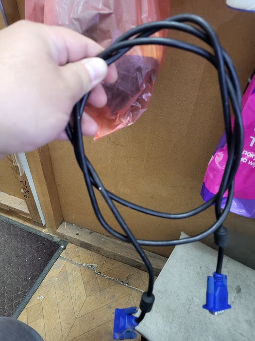 Продам шнур VGA- VGA.