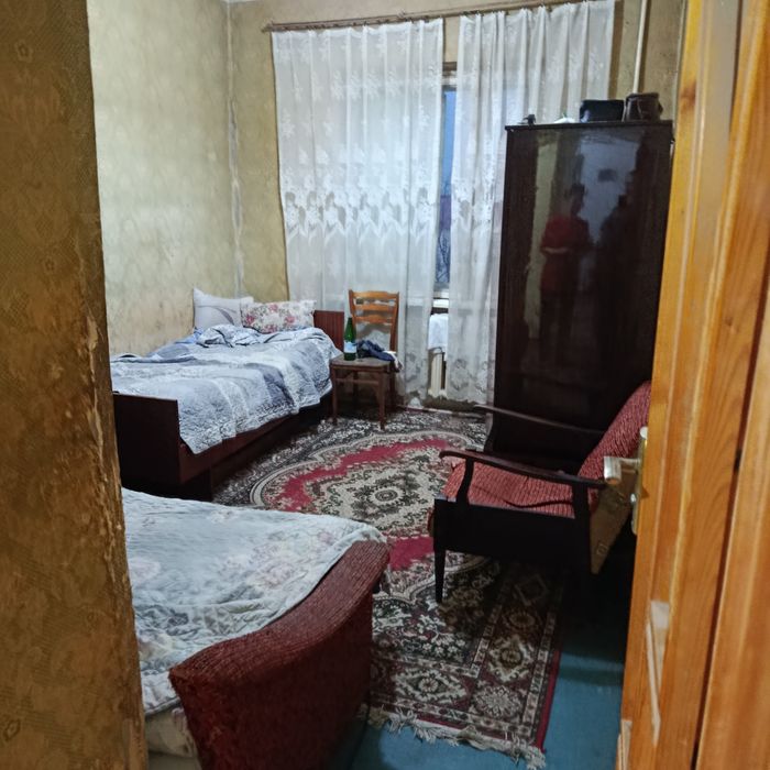 Продается трёхкомнатная квартира возле Бектимирского Ровд