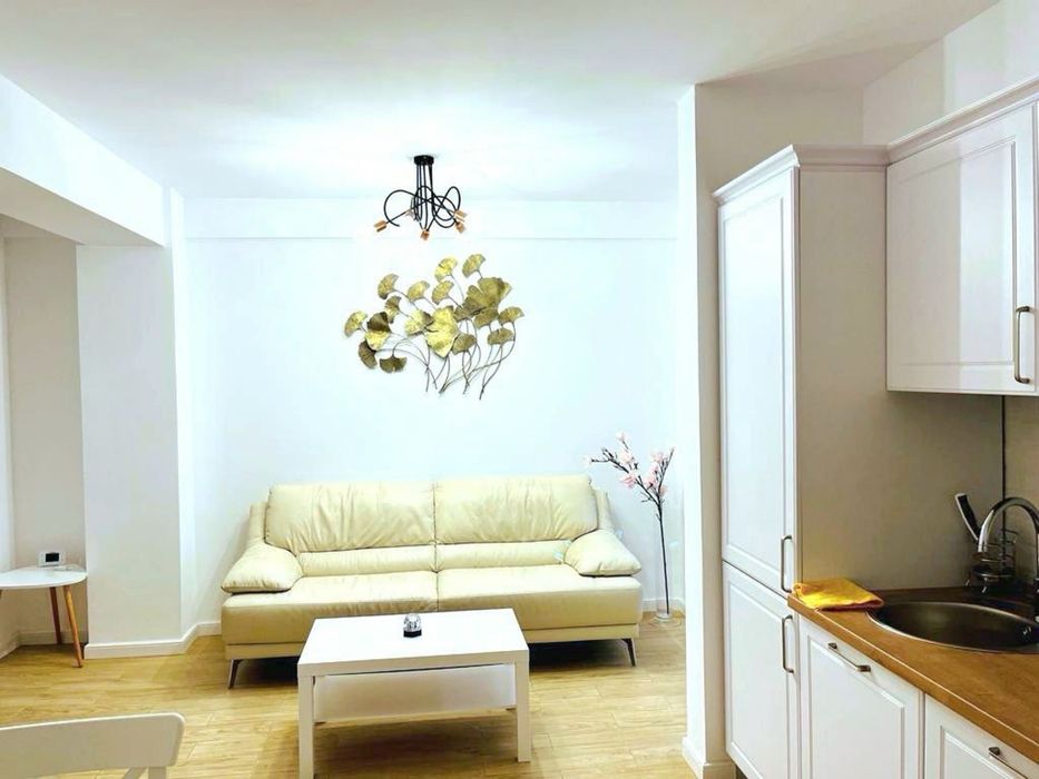 Apartament 3 camere, lux, Mamaia Nord — 30m de plajă