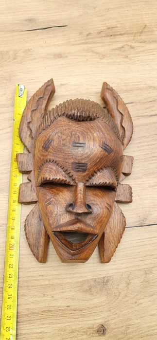 Masca africana lemn