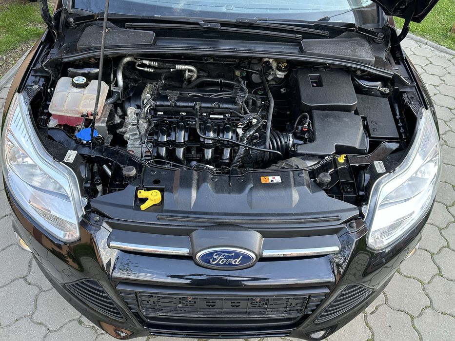 Ford Focus-2011-1.6 benzina clasic-Impecabil-Titanium
