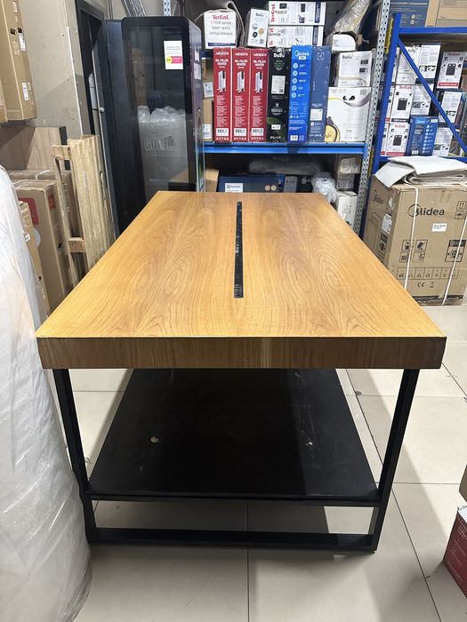 Продам стол