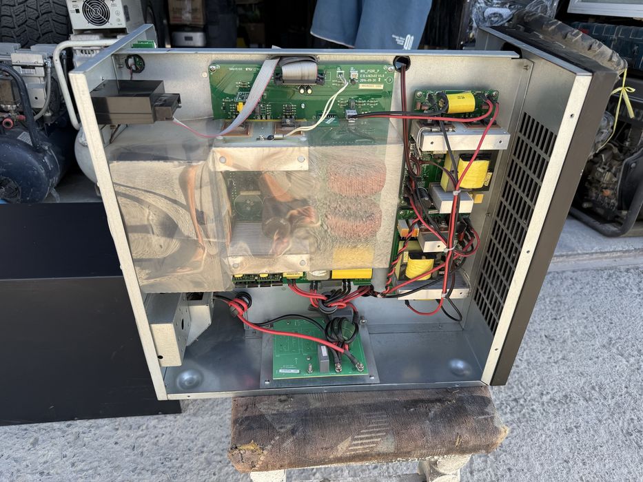 * AVT UPS источник безперебойного питания 10kVAH без аккумуляторный