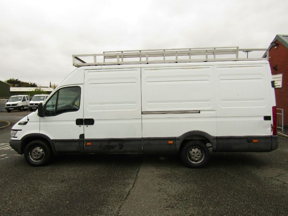 На Части Ивеко Дейли IVECO DAILY 2.3 2005 дълга база НА ЧАСТИ