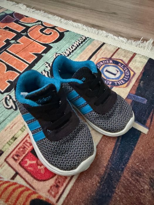 Използвани бебешки обувки Adidas