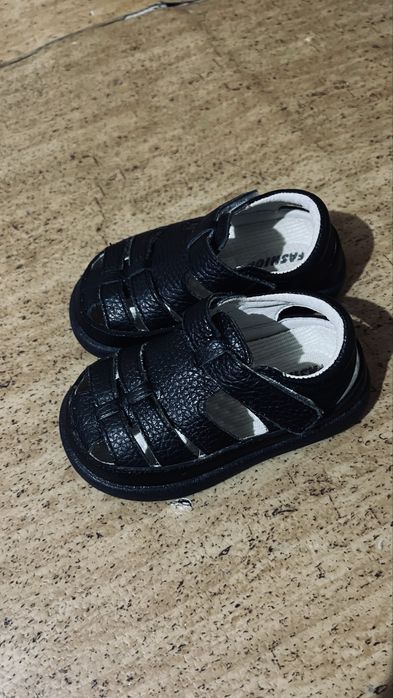 Детский аяқ киім сатылады