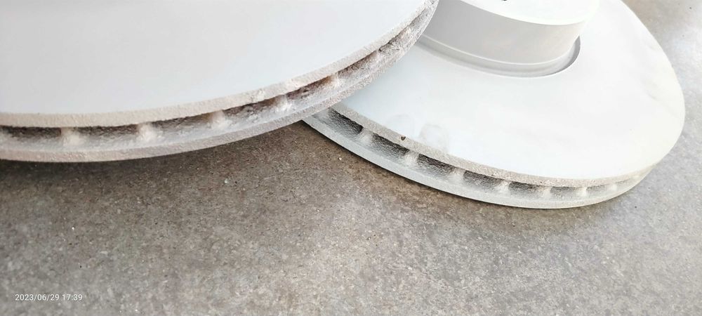 Тормозные диски BMW X6 X5 оригинал.