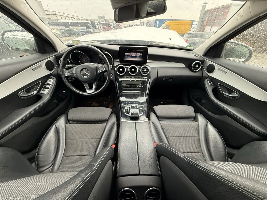 На части w205 Мерцедес C200 бензин /Автомат/