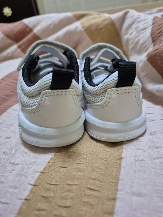 Детски маратонки  Adidas  21 номер