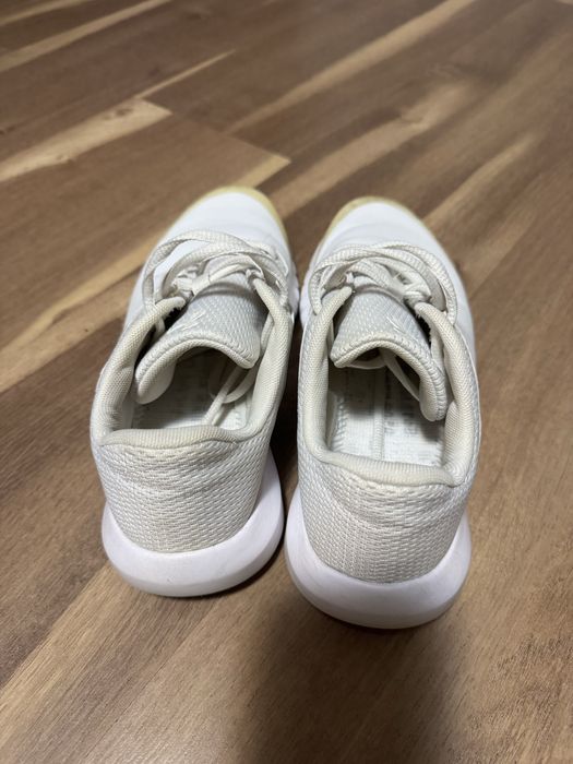 Дамски маратонки Under Armour