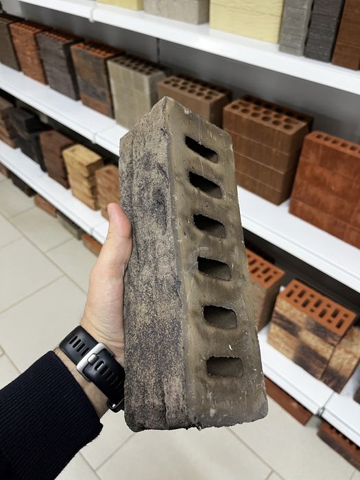 Кирпич половинка и евро