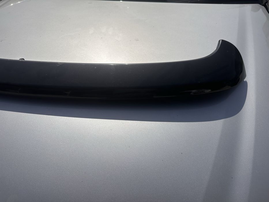 Спойлер на багажника от фв голф 5 гти / vw golf 5 gti